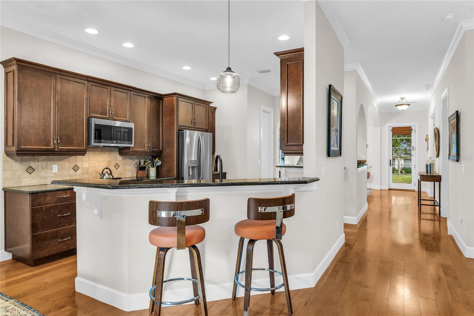 Listing photo id 21 for 18 Celia Lane