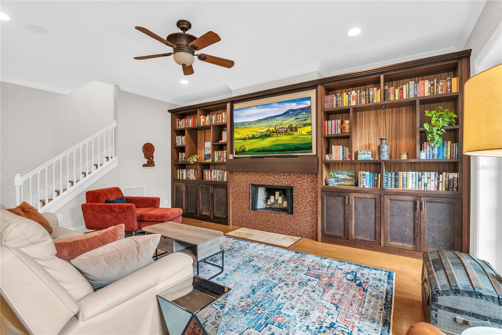 Listing photo id 24 for 18 Celia Lane