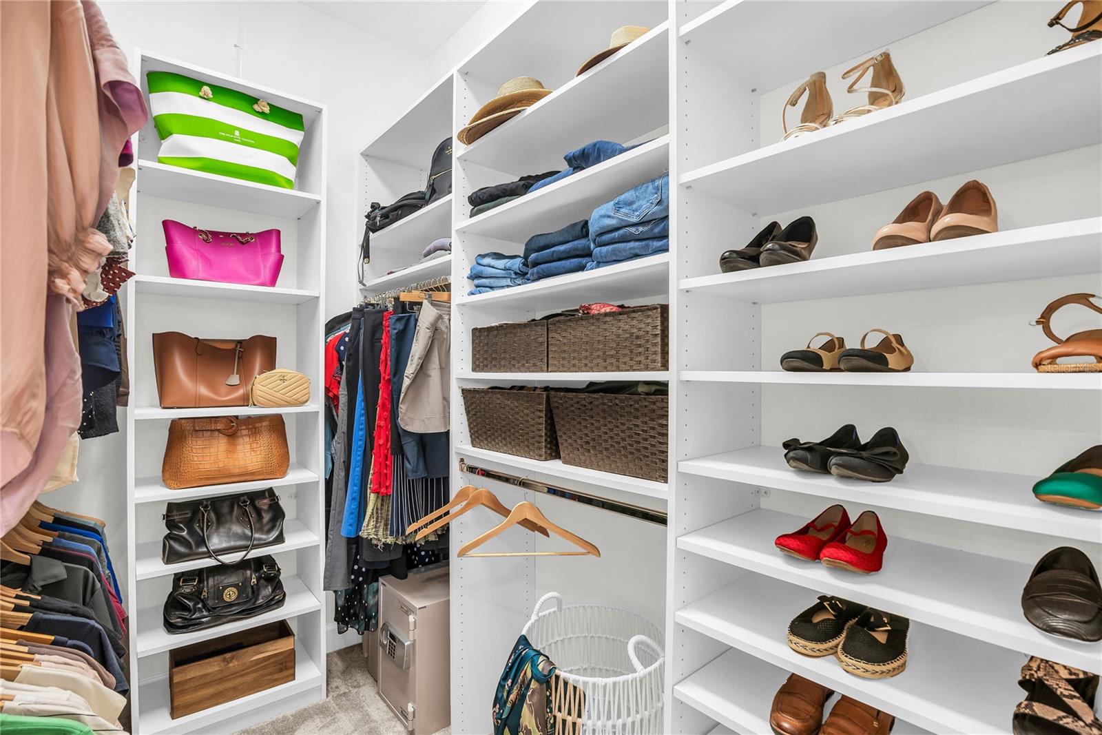 Listing photo id 39 for 18 Celia Lane