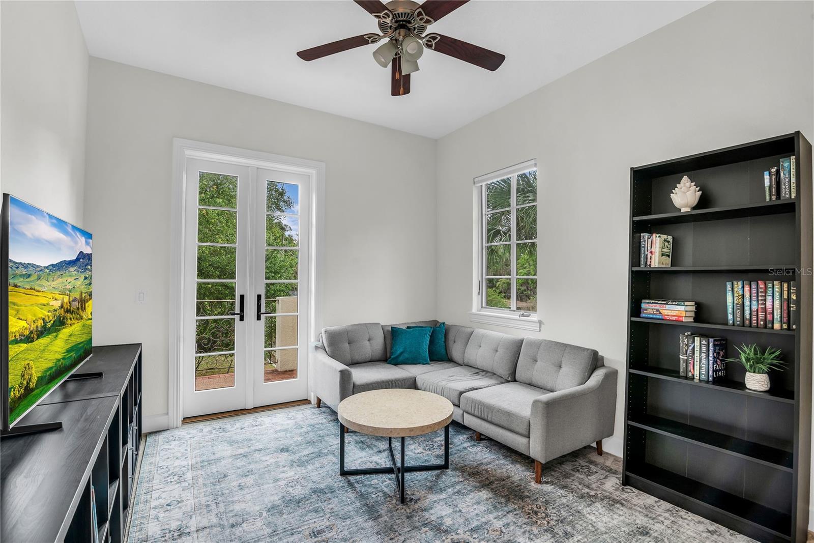 Listing photo id 41 for 18 Celia Lane