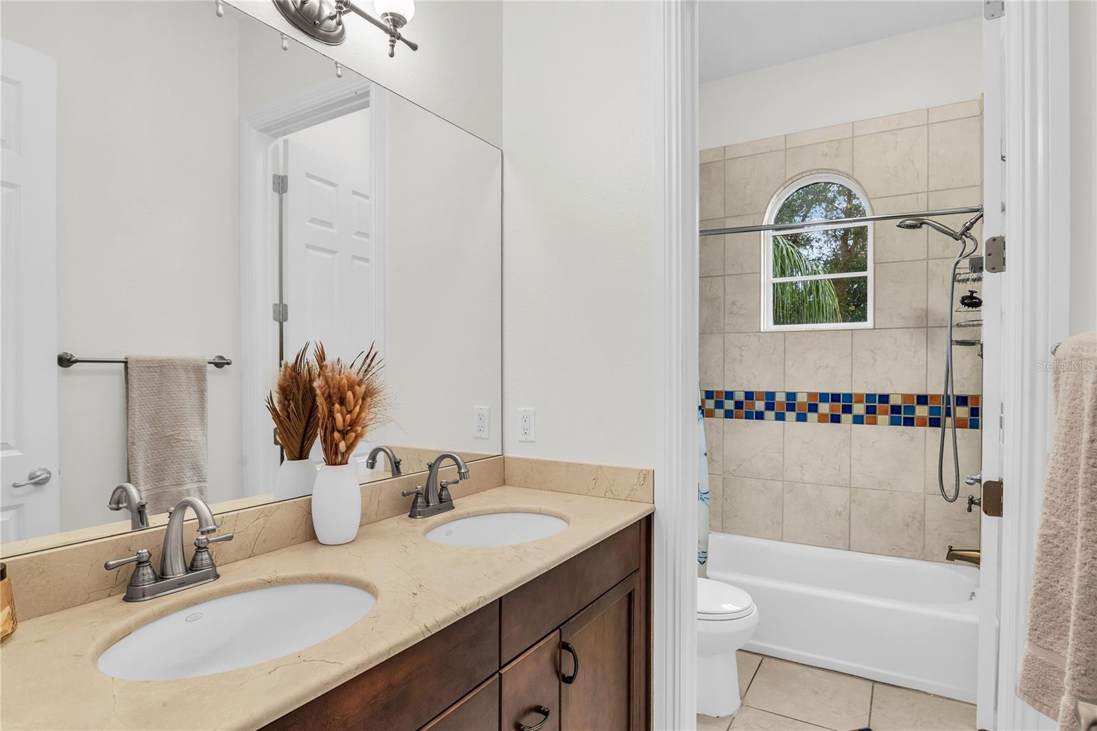 Listing photo id 43 for 18 Celia Lane