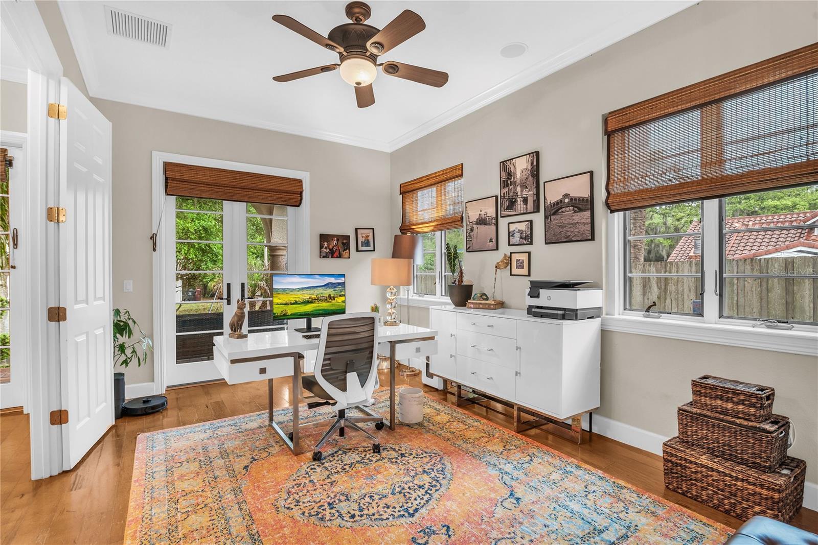 Listing photo id 6 for 18 Celia Lane