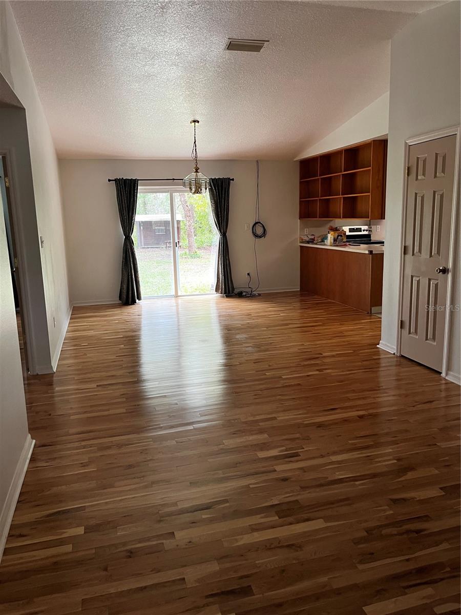 Listing photo id 2 for 29716 Deerwood Farms Road