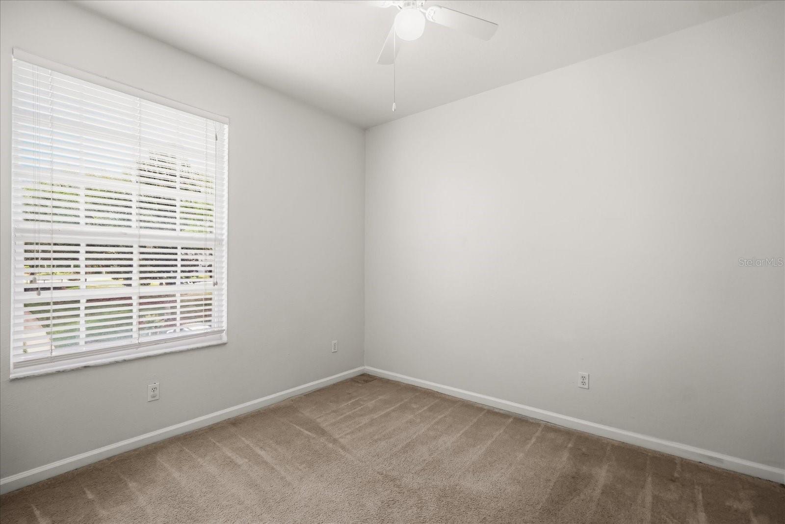 Image 18 of 27 For 8101 Coconut Palm Way 205