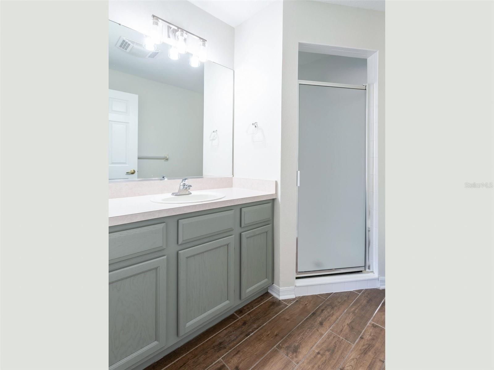 Image 11 of 30 For 36921 Value Circle