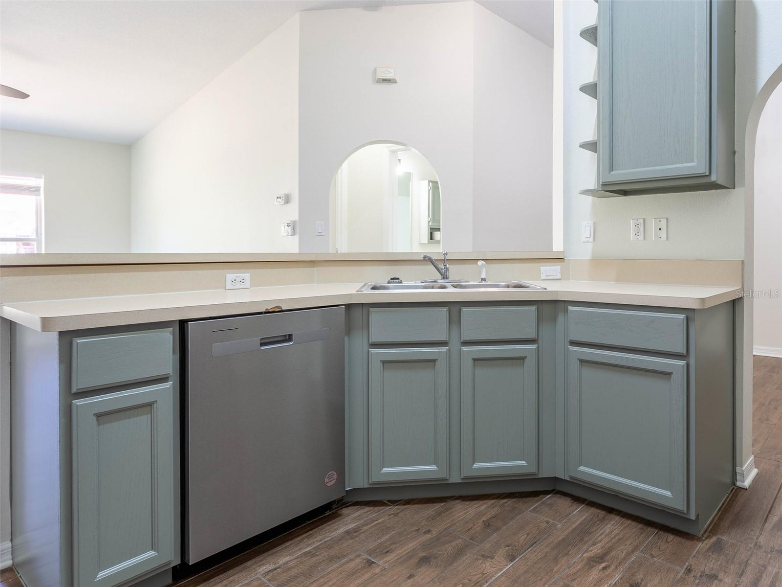 Image 21 of 30 For 36921 Value Circle