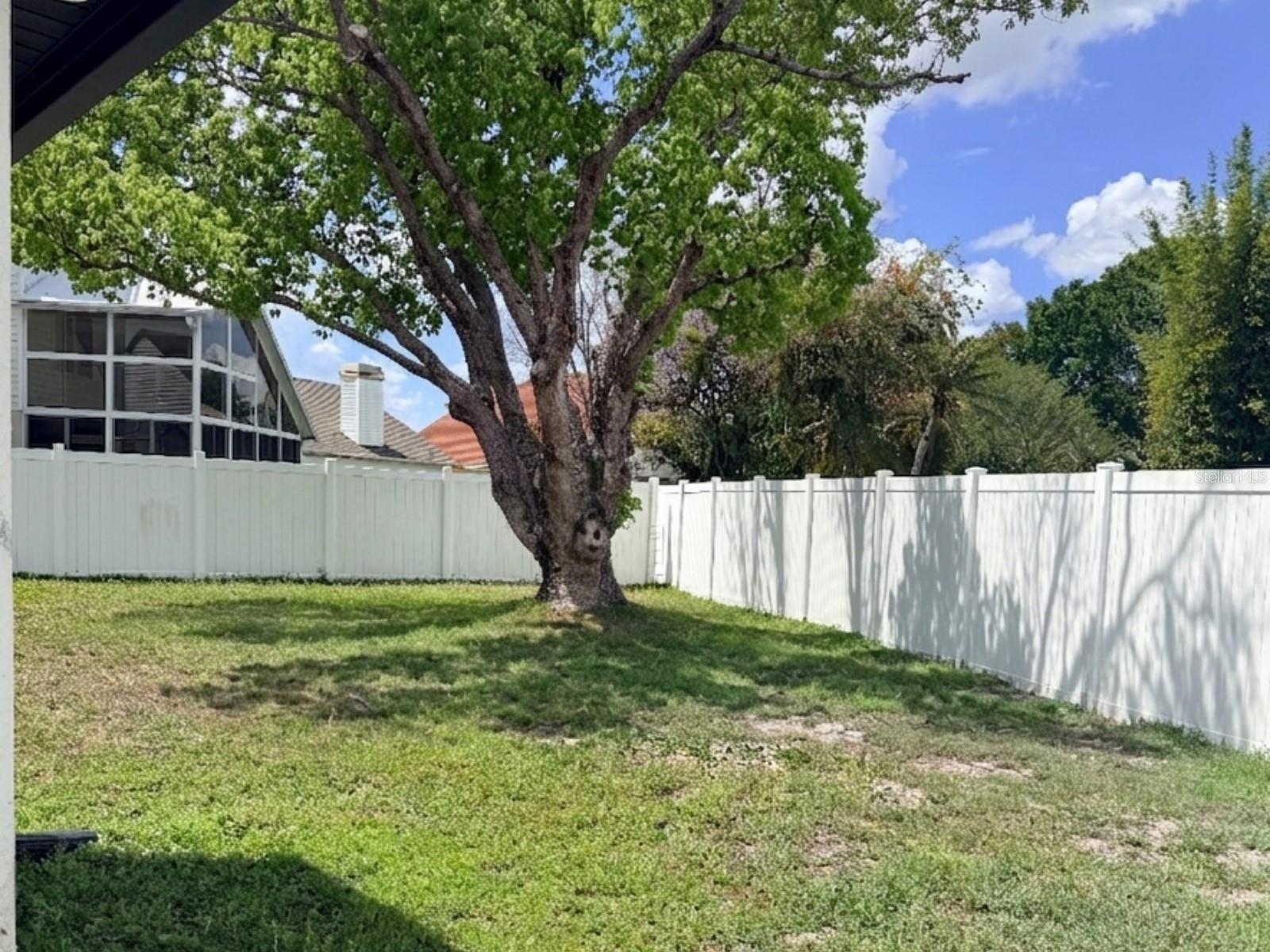 Image 28 of 47 For 3649 Ventura Club Circle