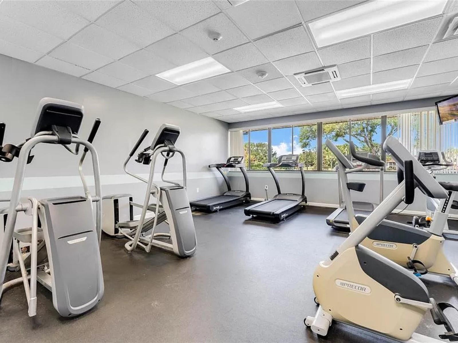 Image 35 of 47 For 3649 Ventura Club Circle