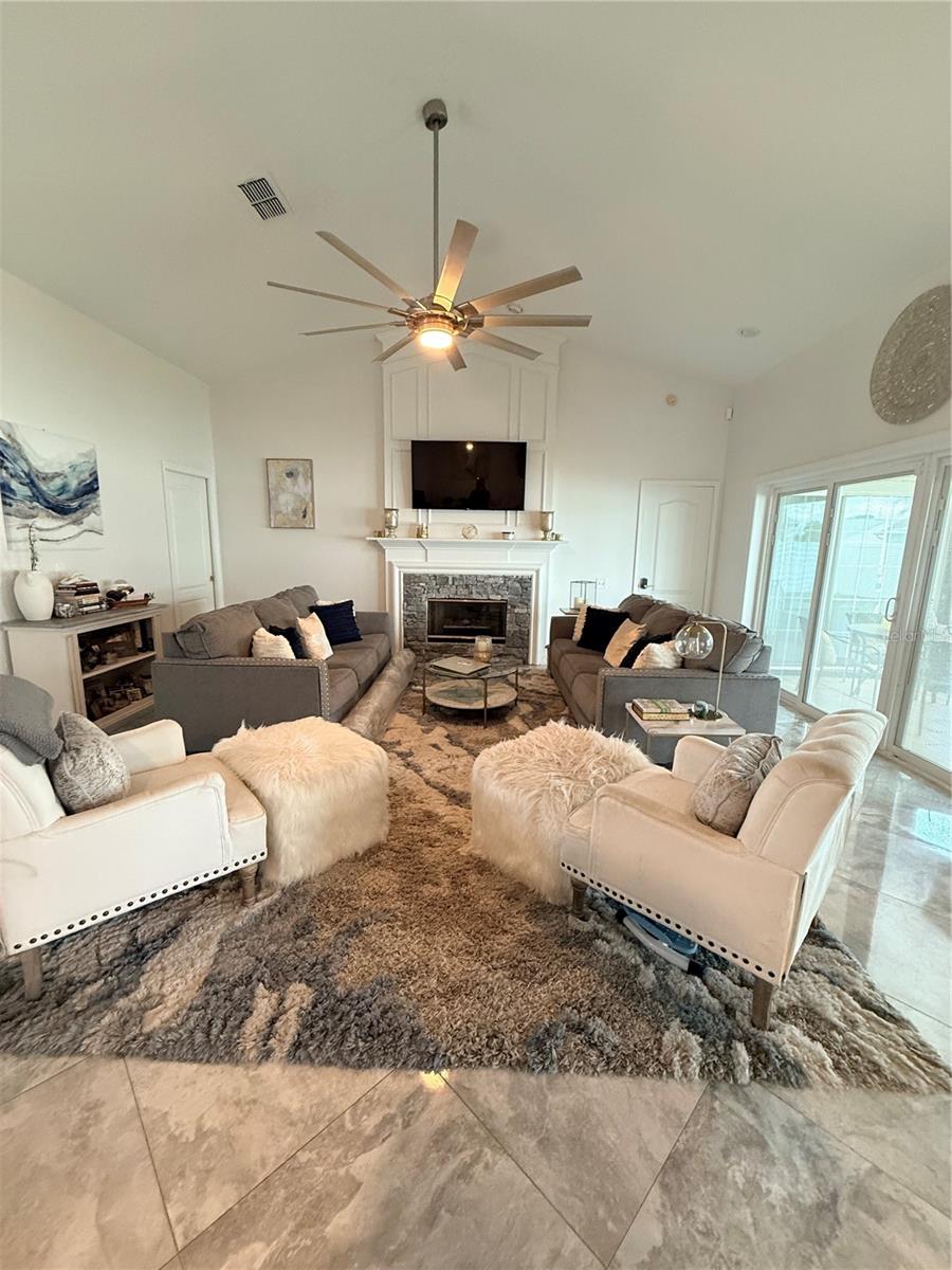 Image 5 of 47 For 3649 Ventura Club Circle