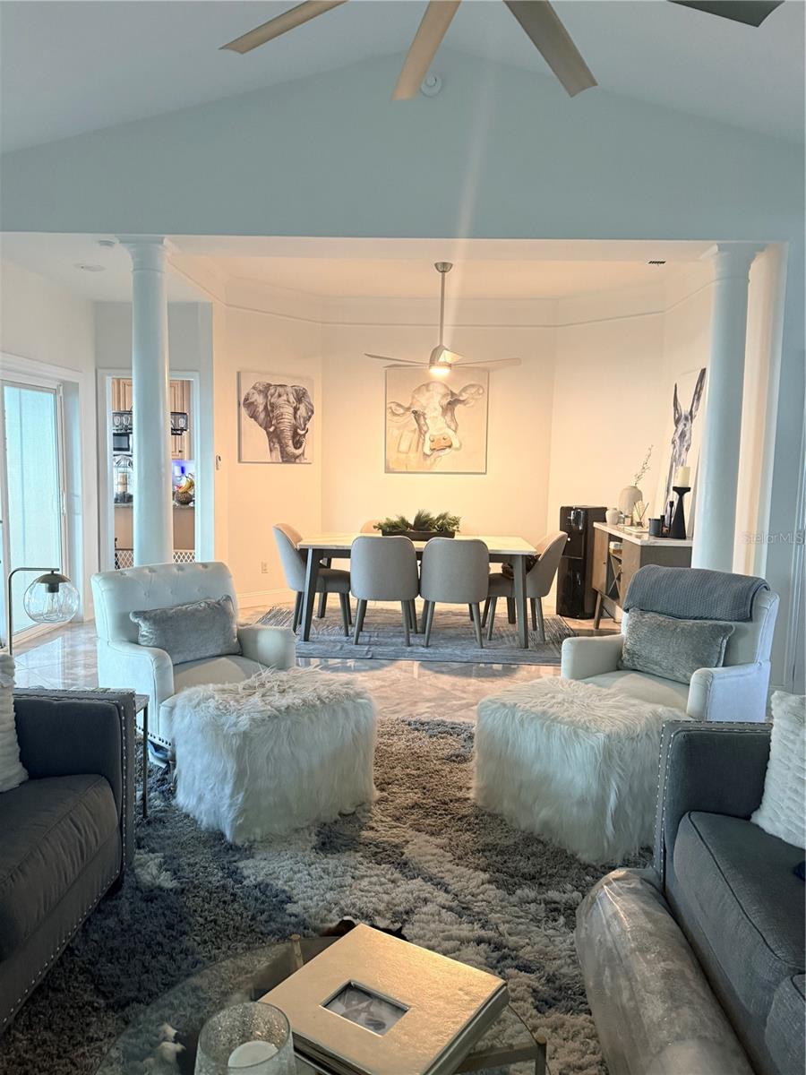 Image 8 of 47 For 3649 Ventura Club Circle