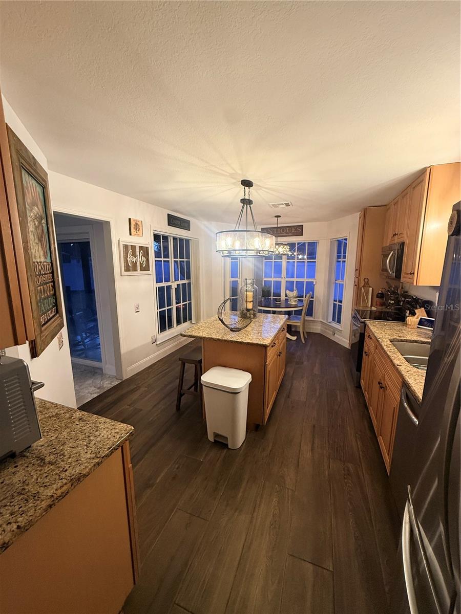 Image 9 of 47 For 3649 Ventura Club Circle