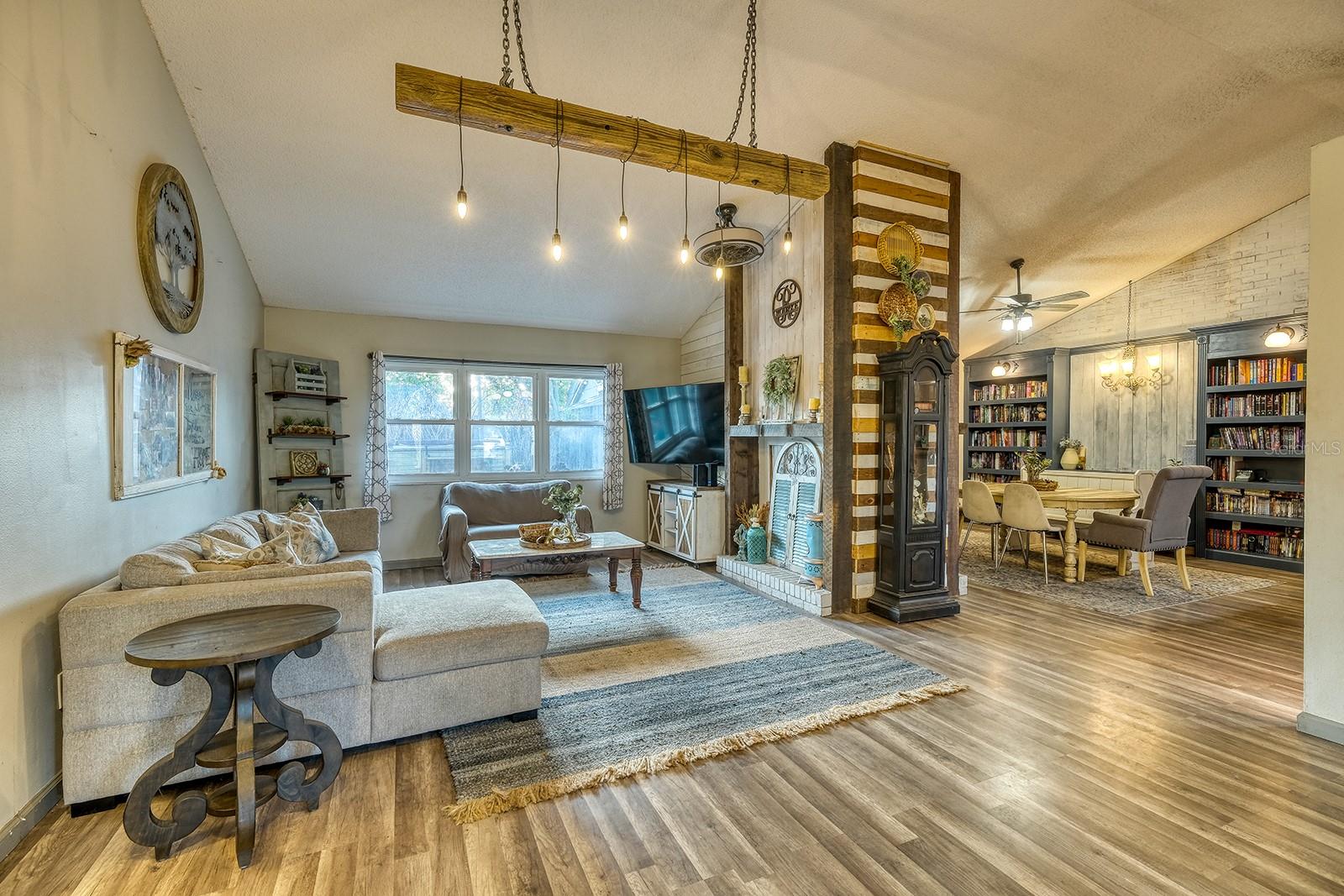 Image 13 of 41 For 1665 Grange Circle