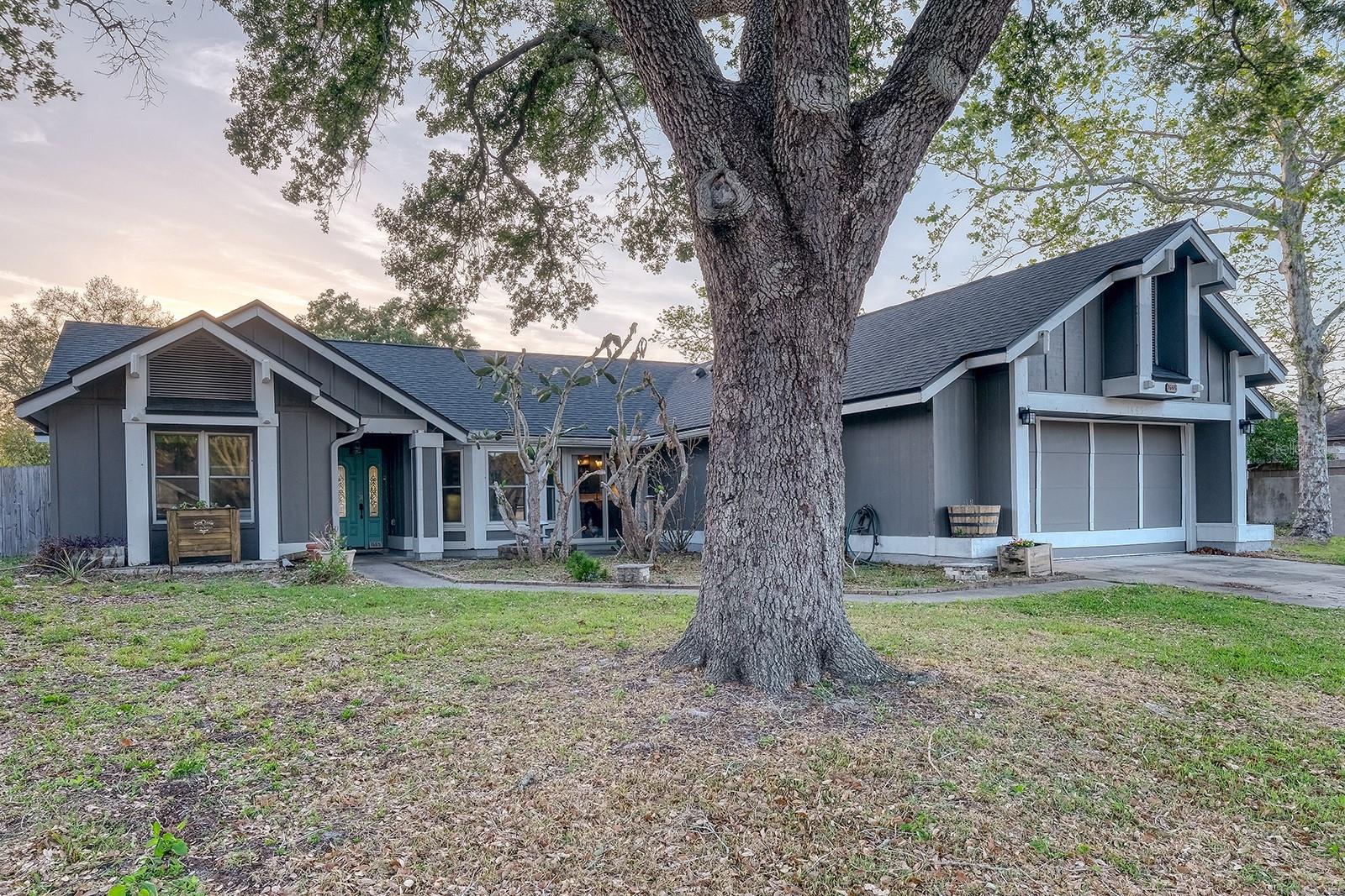 Image 2 of 41 For 1665 Grange Circle