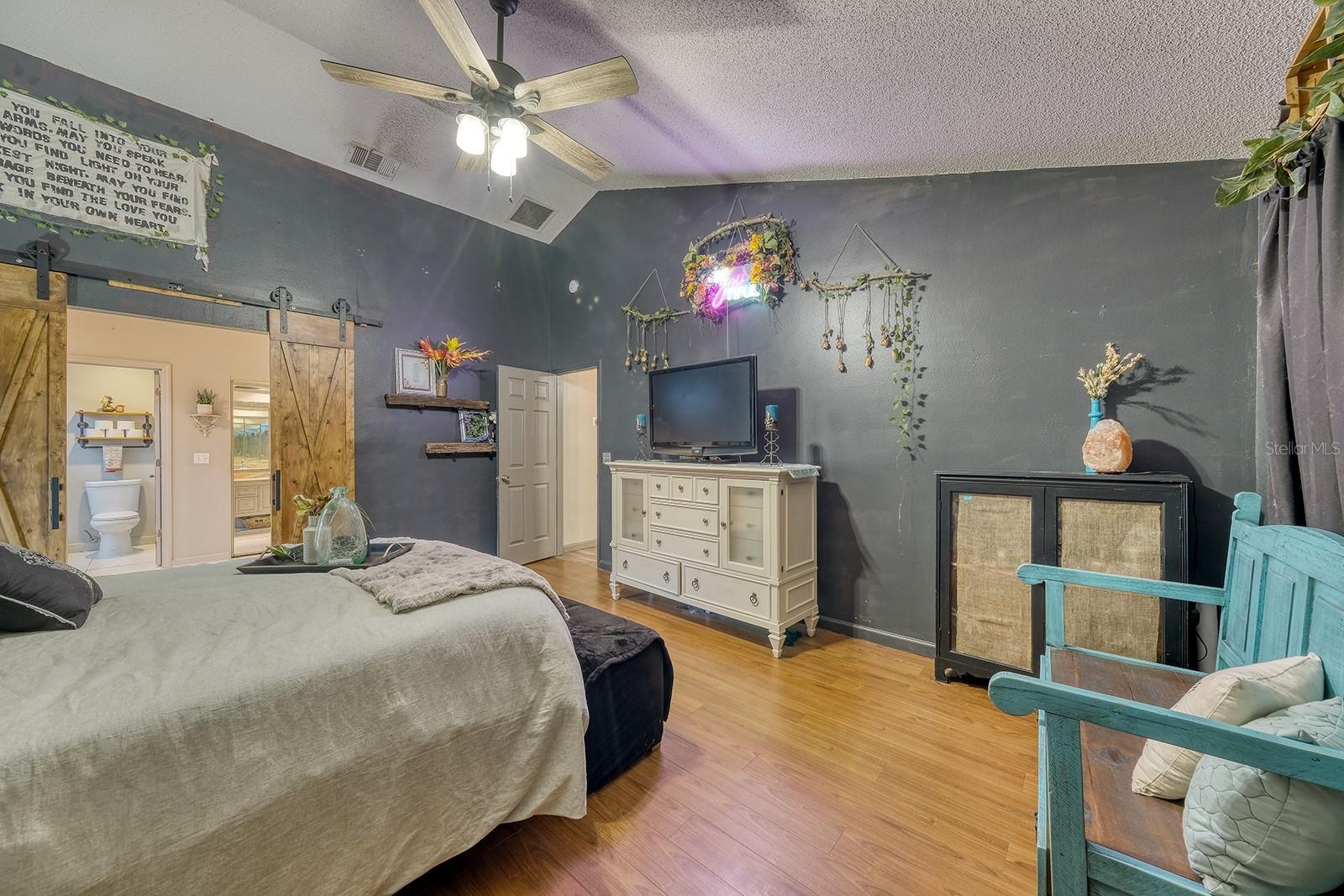 Image 29 of 41 For 1665 Grange Circle