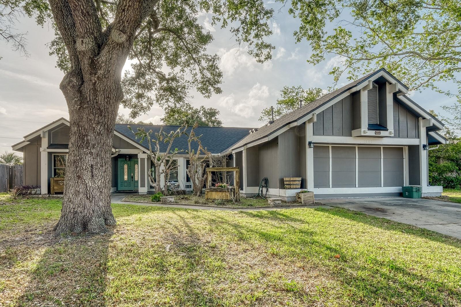 Image 5 of 41 For 1665 Grange Circle