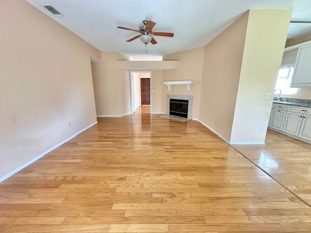 Image 3 of 32 For 587 Holbrook Circle