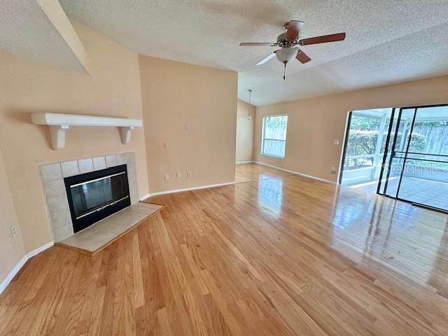 Image 5 of 32 For 587 Holbrook Circle