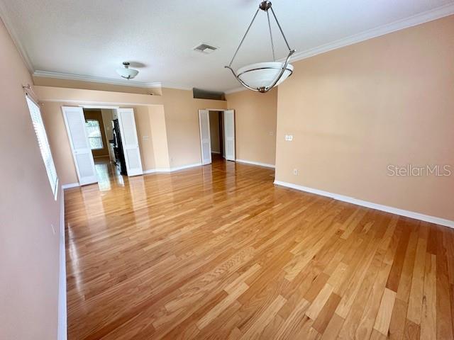 Image 6 of 32 For 587 Holbrook Circle