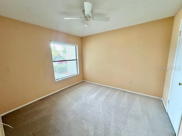 Image 7 of 32 For 587 Holbrook Circle