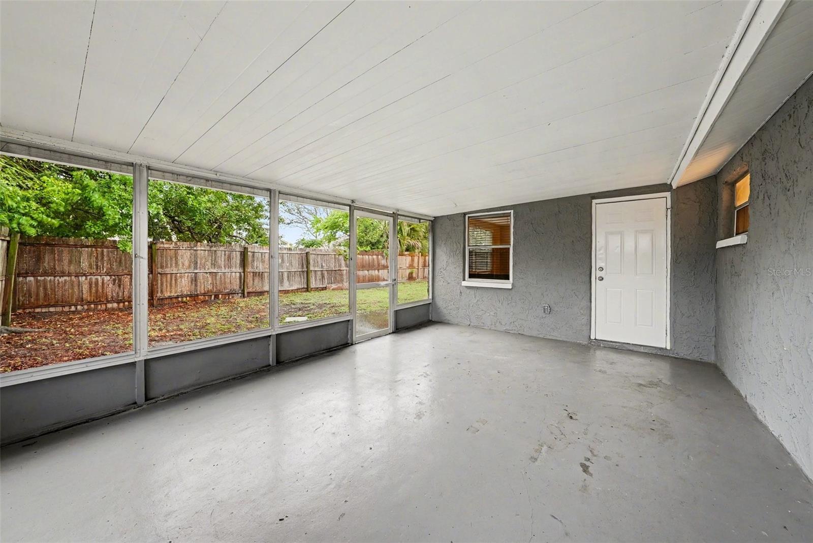 Image 13 of 15 For 9141 Crabtree Lane