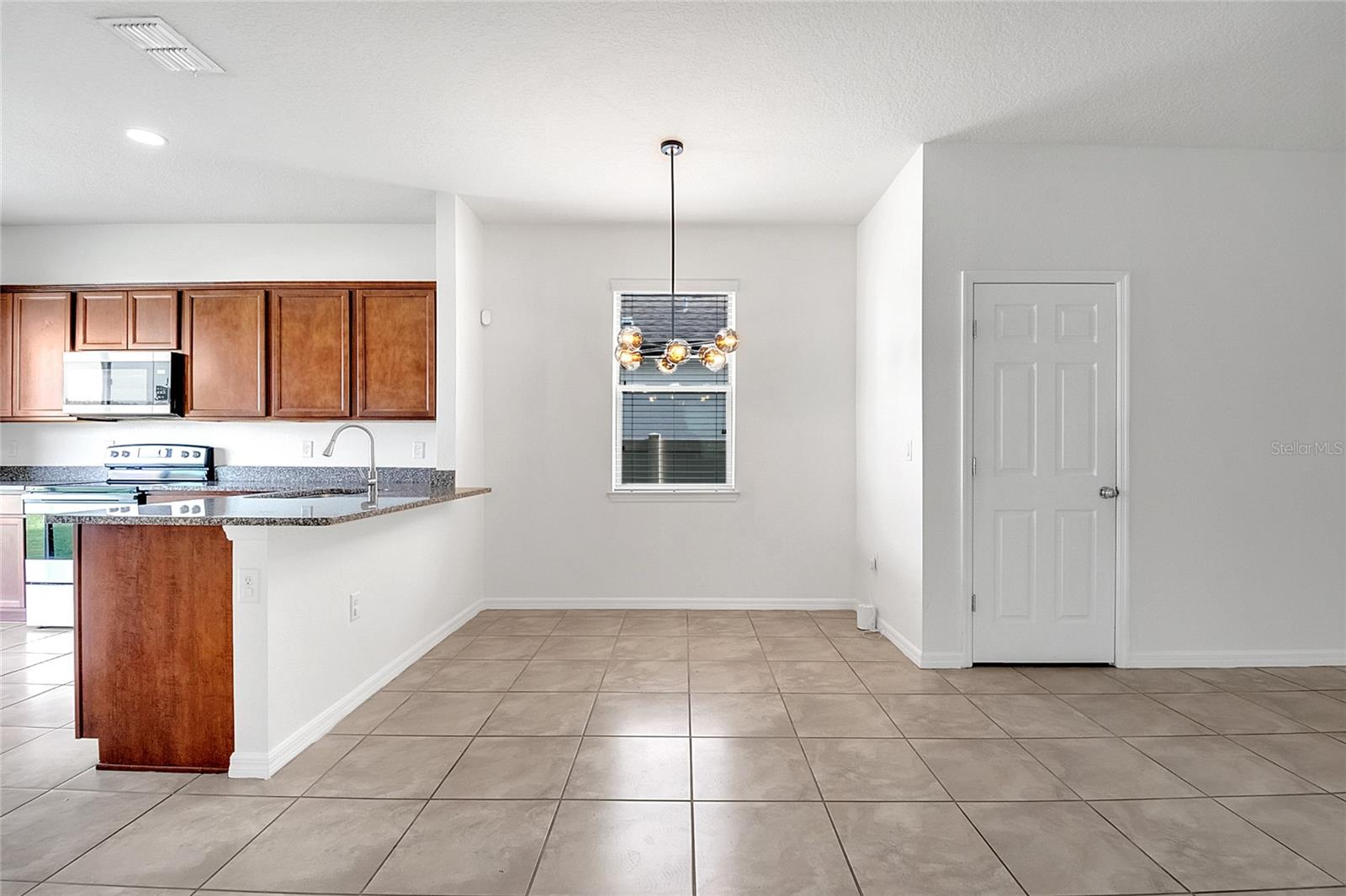 Image 12 of 44 For 3512 Southern Cross Loop