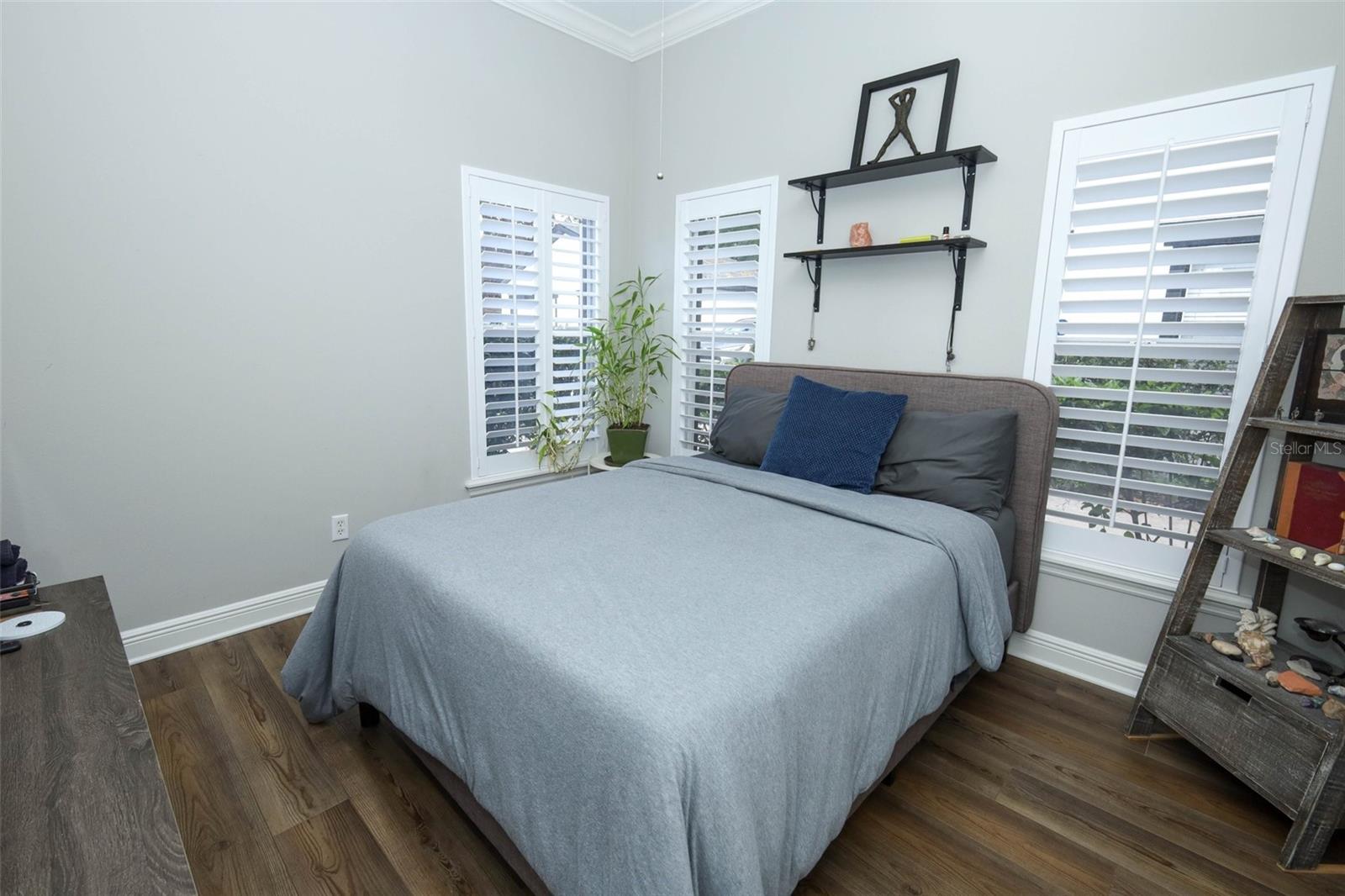 Listing photo id 10 for 2202 Elizabeth Avenue B