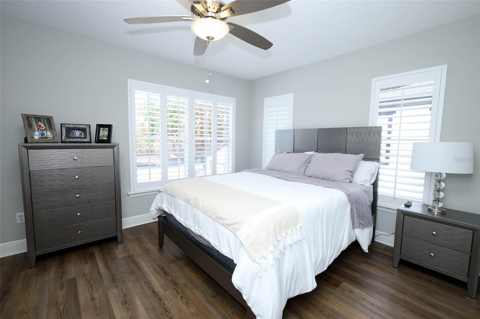 Listing photo id 16 for 2202 Elizabeth Avenue B