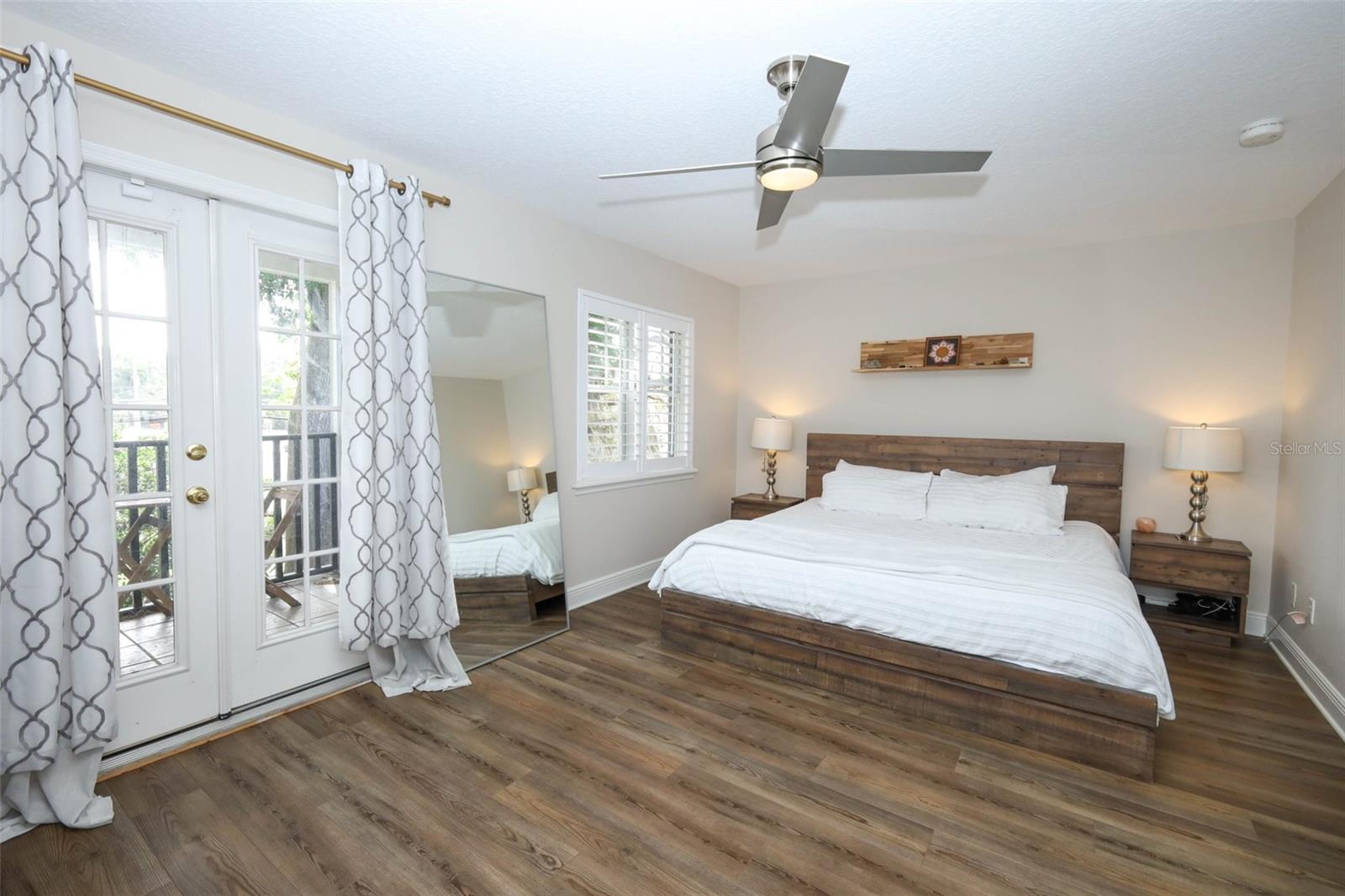 Listing photo id 21 for 2202 Elizabeth Avenue B