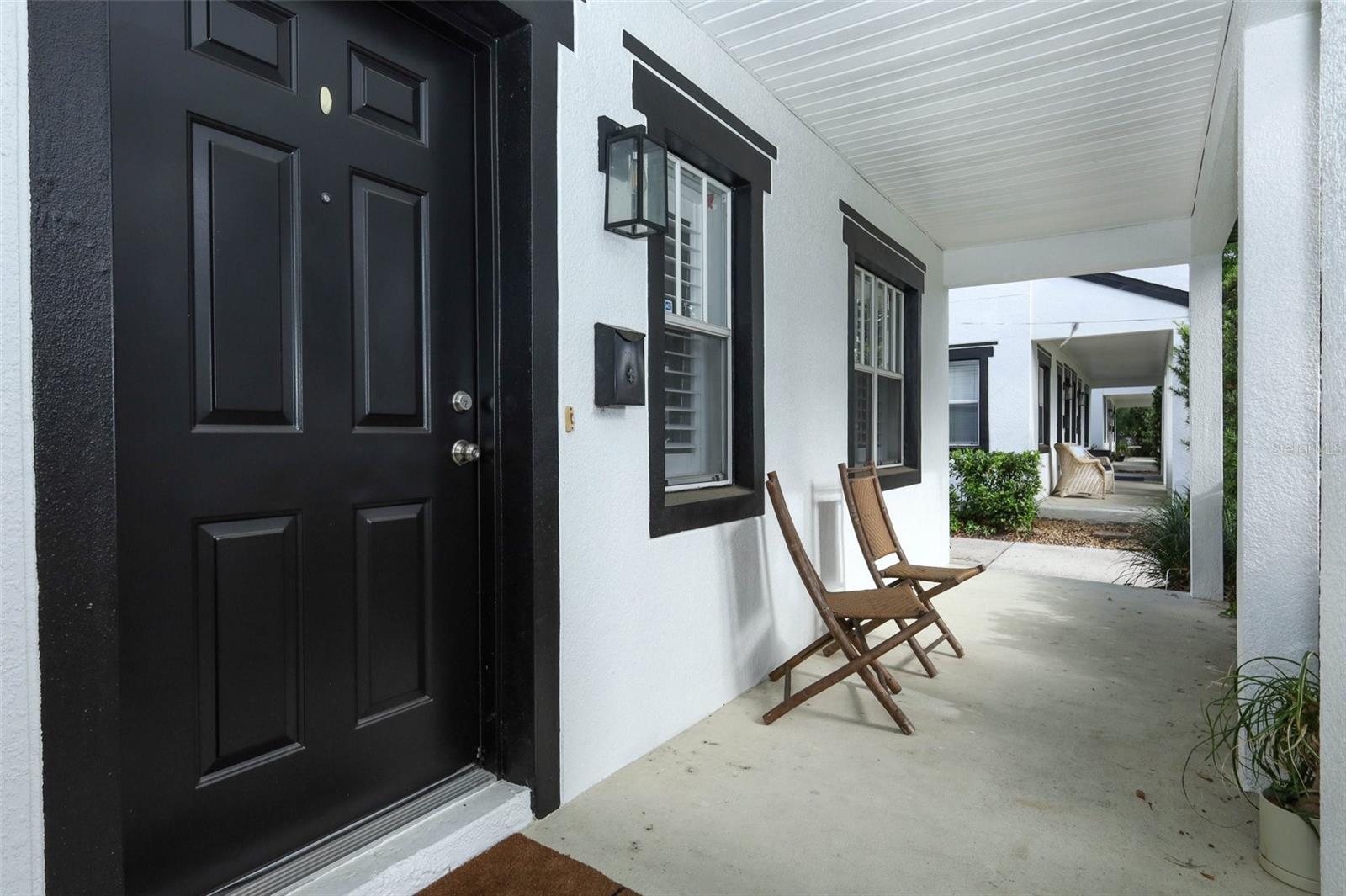 Listing photo id 1 for 2202 Elizabeth Avenue B