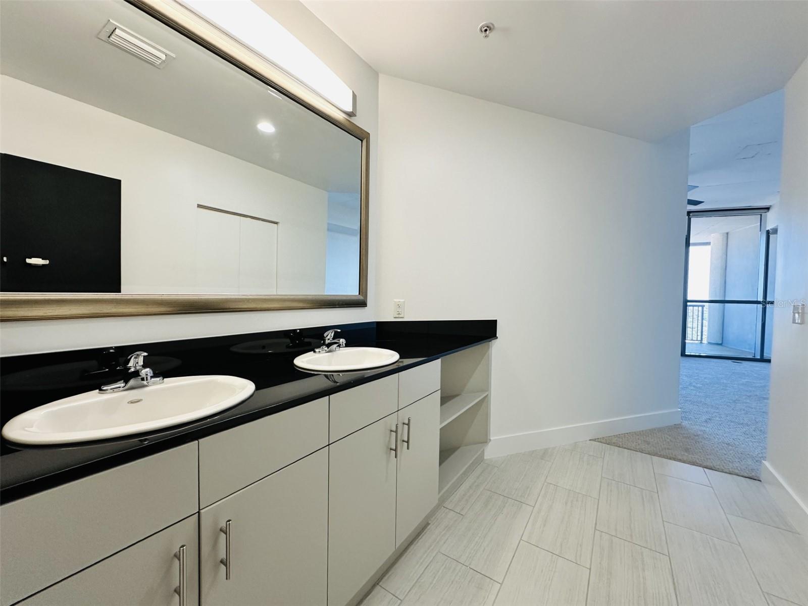 Image 11 of 35 For 111-3 Washington Street