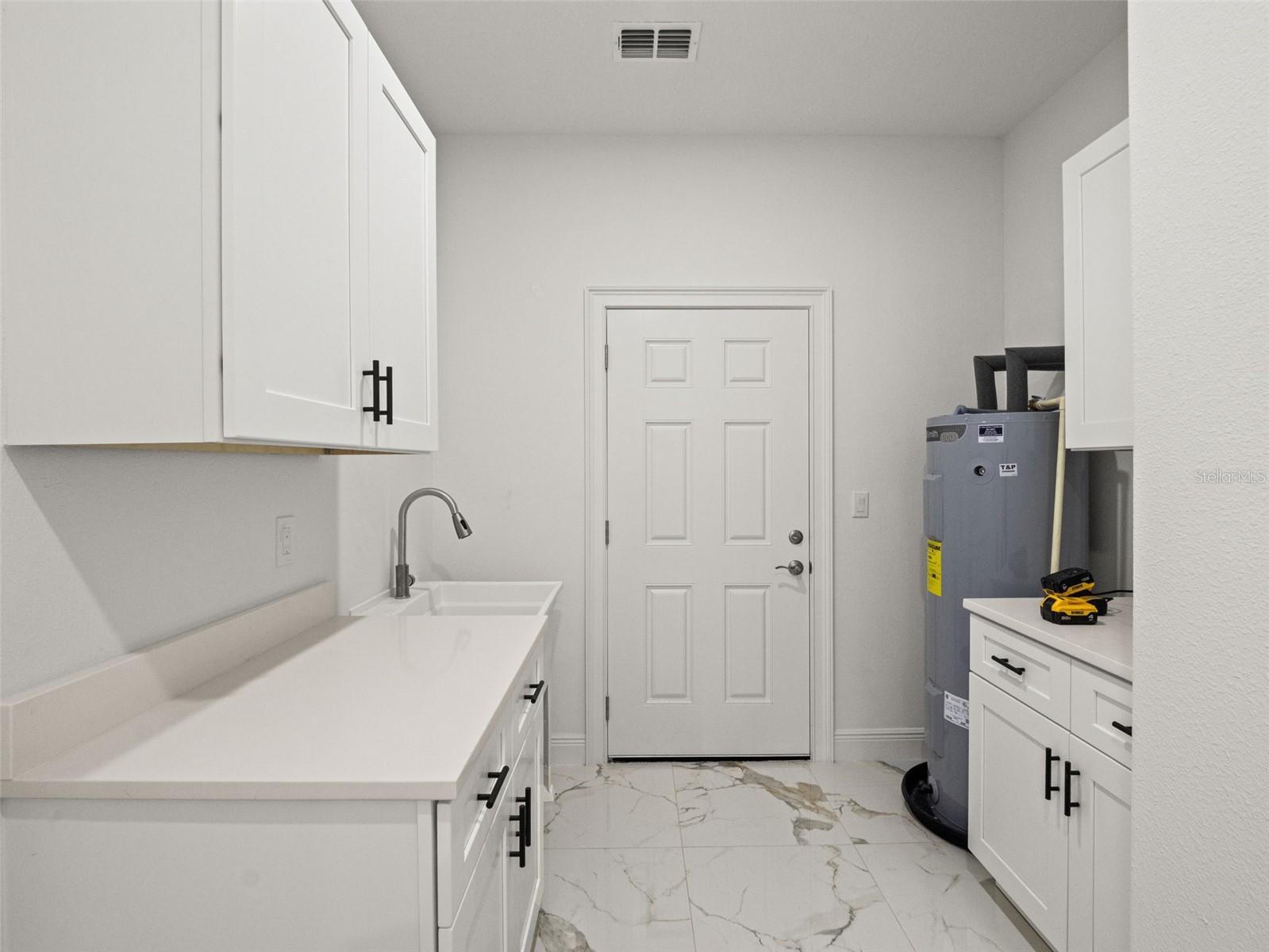 Image 36 of 44 For 42430 Fir Street