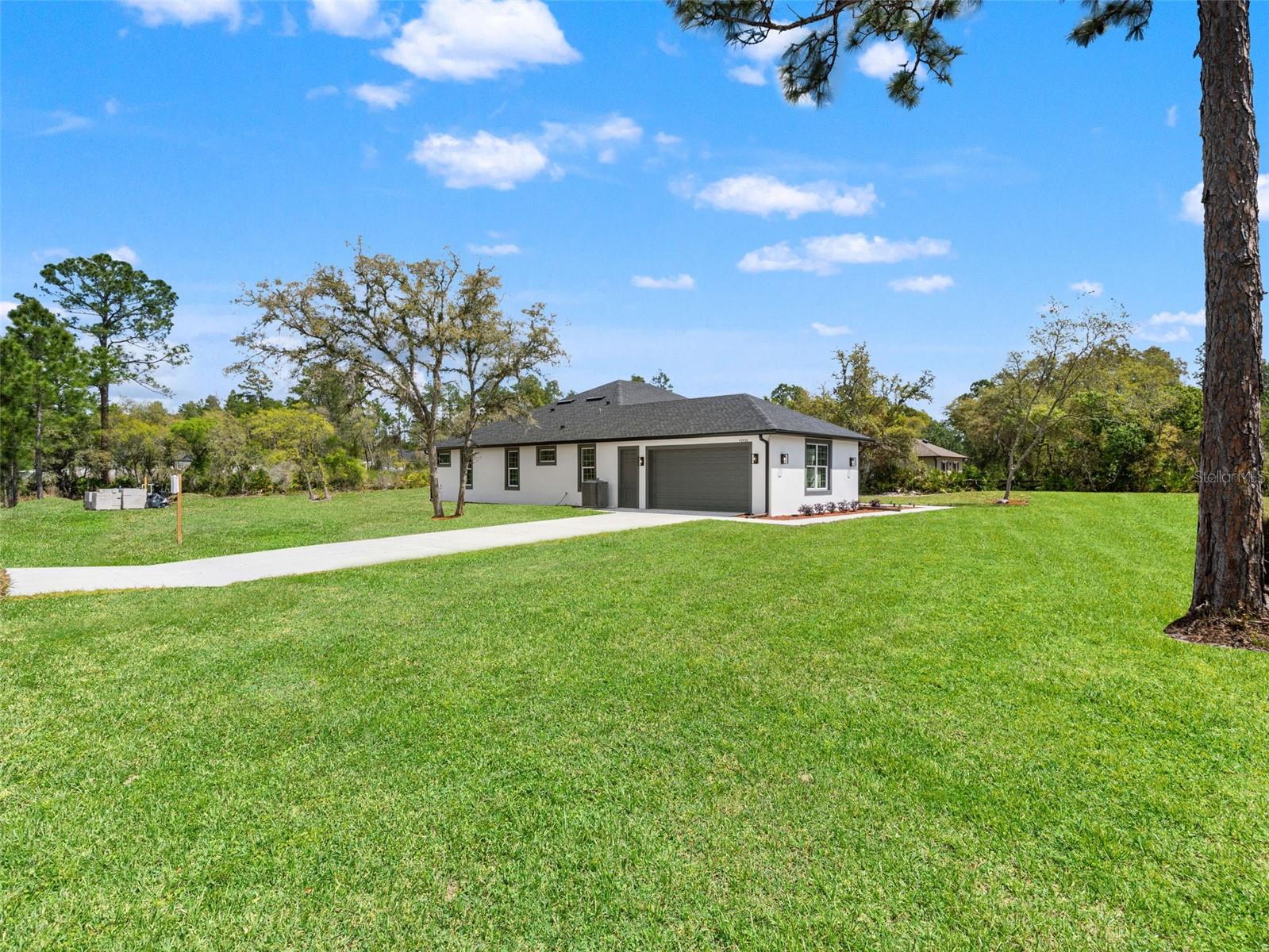 Image 39 of 44 For 42430 Fir Street