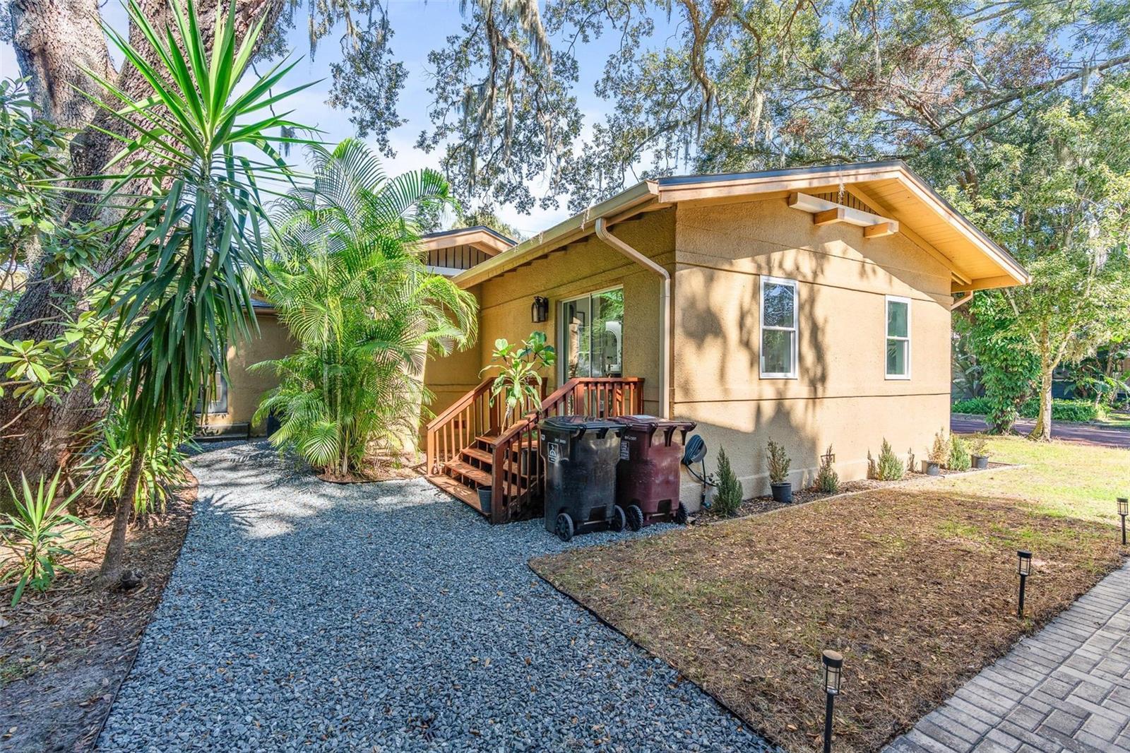 Image 18 of 25 For 724 Palmer Street