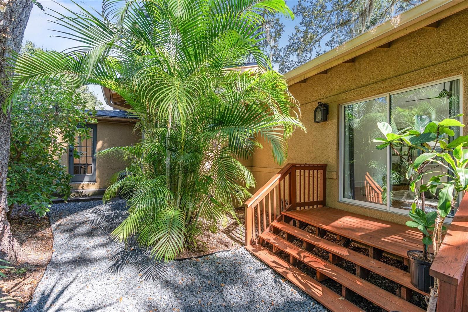 Image 19 of 25 For 724 Palmer Street