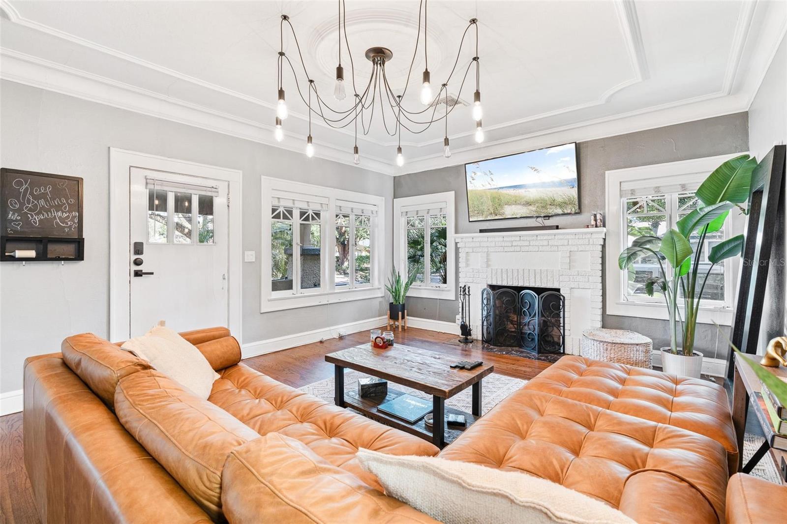 Image 4 of 25 For 724 Palmer Street