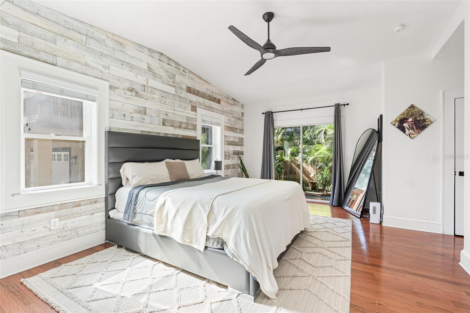 Image 9 of 25 For 724 Palmer Street