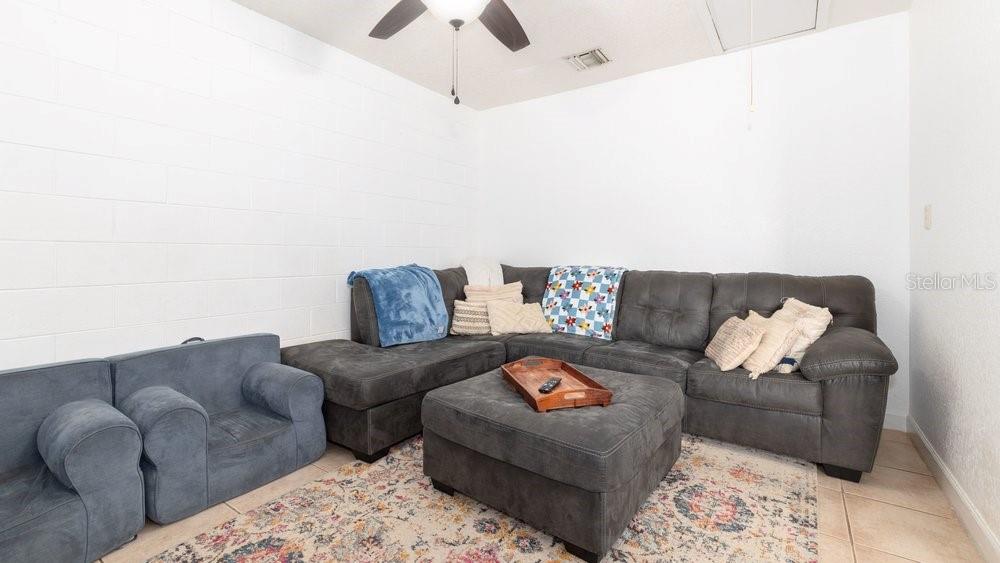 Image 10 of 24 For 1005 Nicole Boulevard