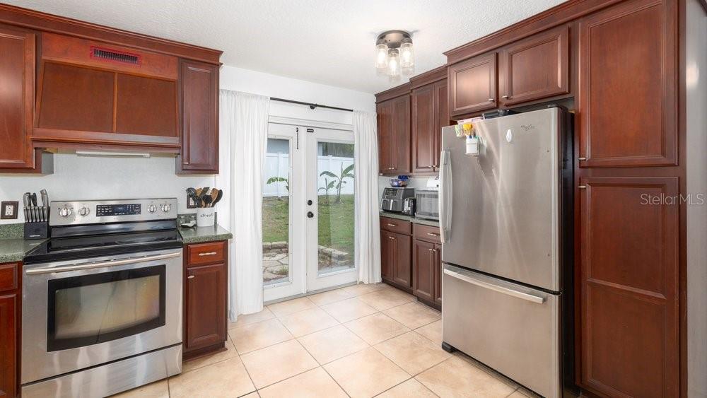 Image 4 of 24 For 1005 Nicole Boulevard