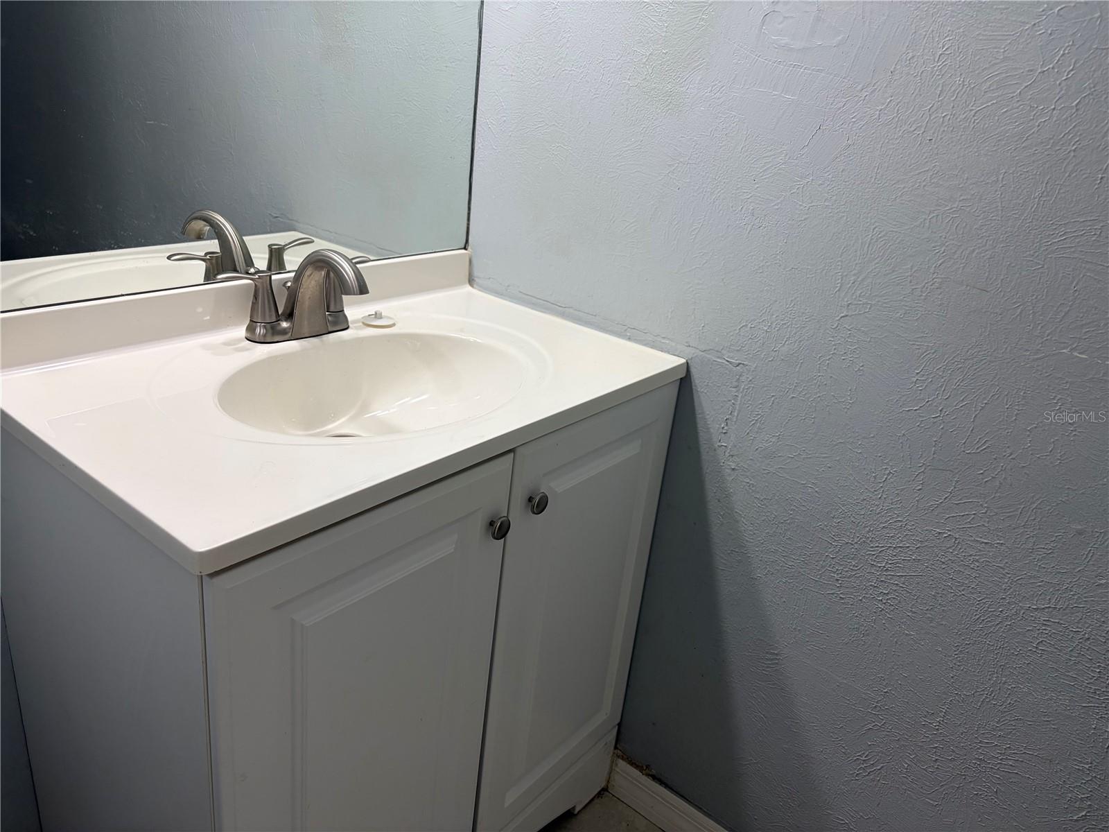 Image 8 of 9 For 1800 Warringwood Drive C6