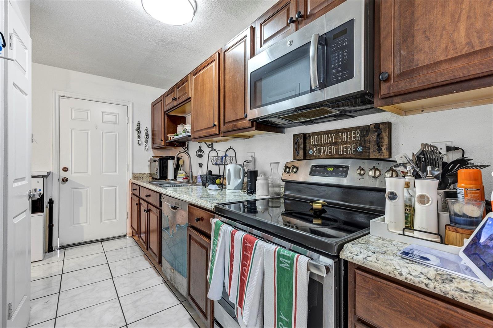 Image 11 of 25 For 1914 Damon Avenue