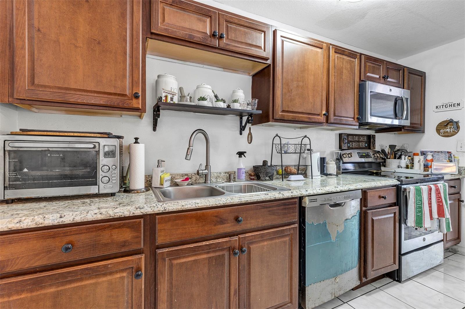 Image 13 of 25 For 1914 Damon Avenue