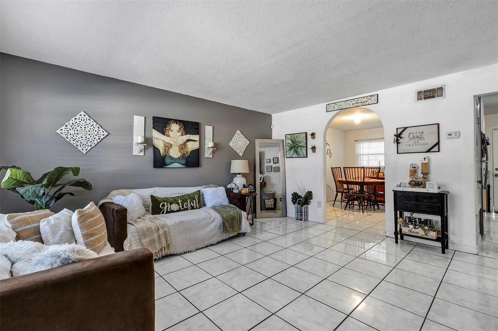 Image 18 of 25 For 1914 Damon Avenue