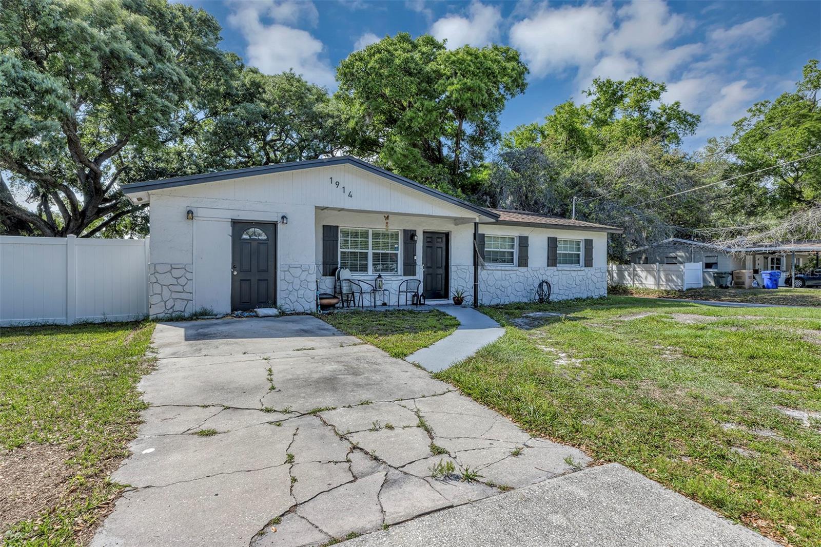 Image 20 of 25 For 1914 Damon Avenue