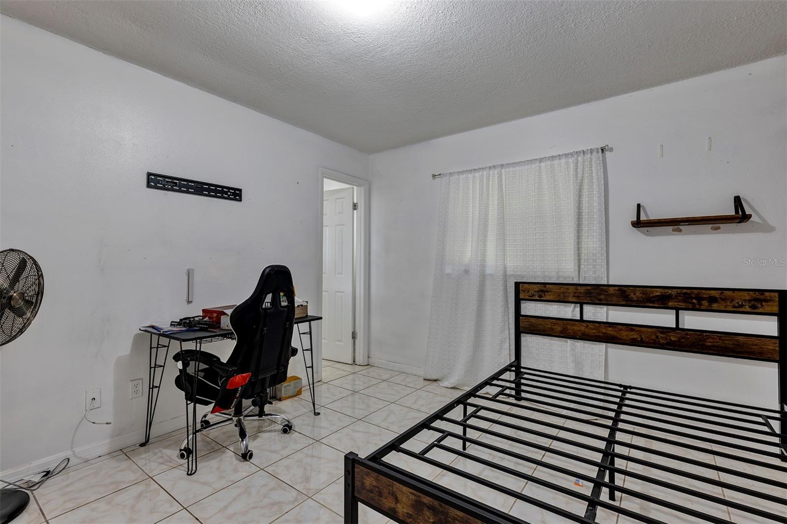 Image 3 of 25 For 1914 Damon Avenue