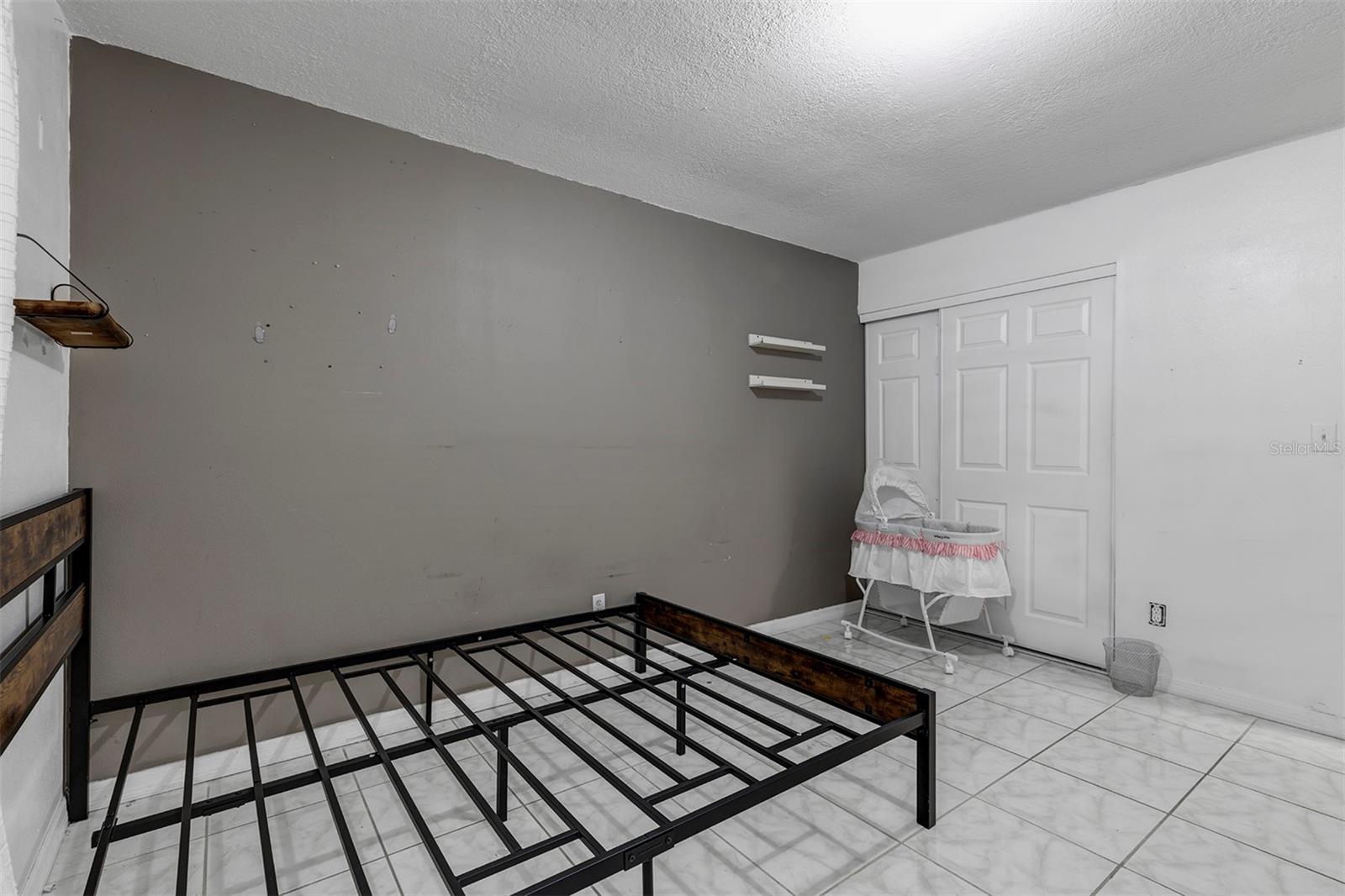 Image 4 of 25 For 1914 Damon Avenue