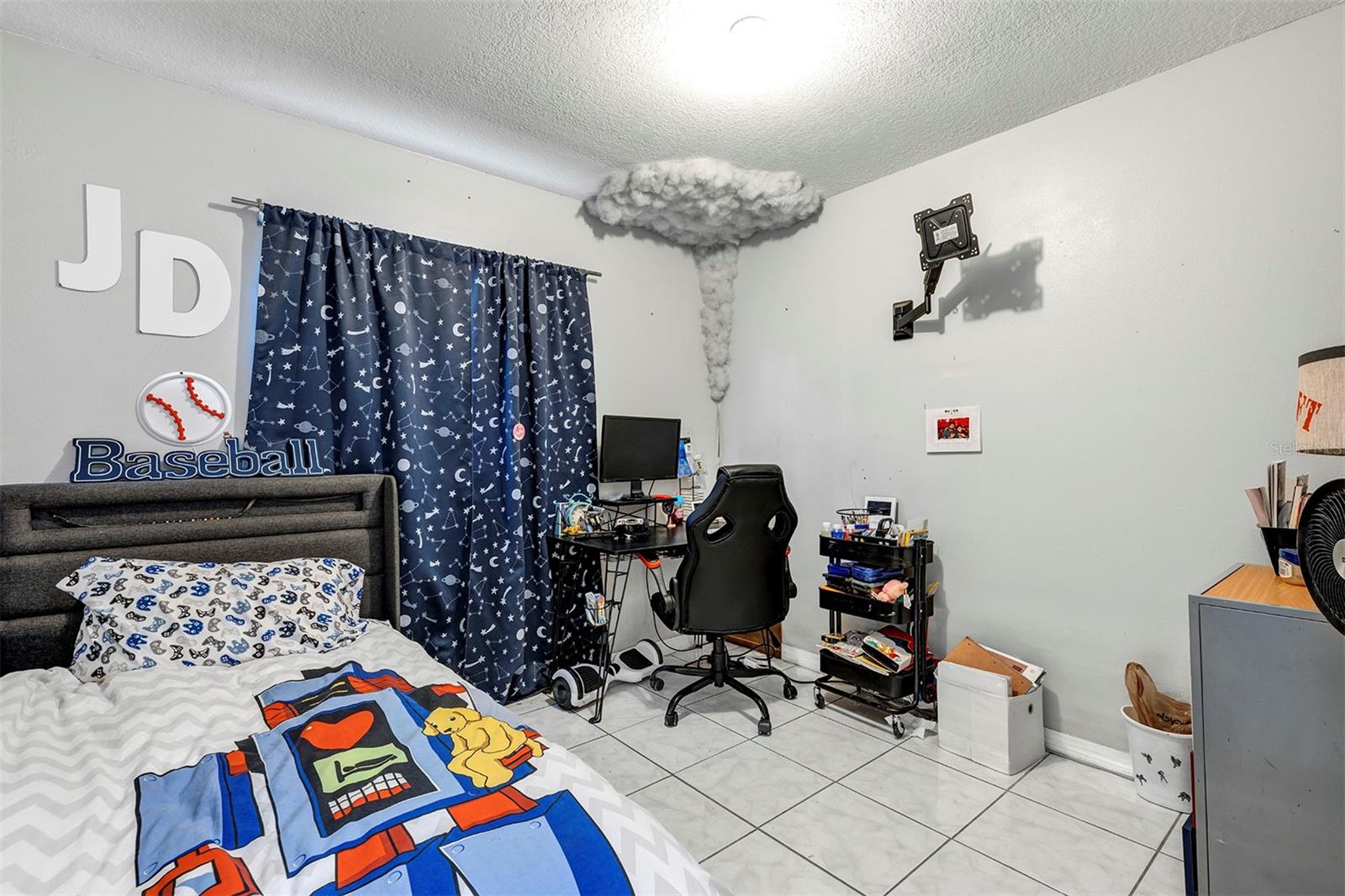 Image 8 of 25 For 1914 Damon Avenue