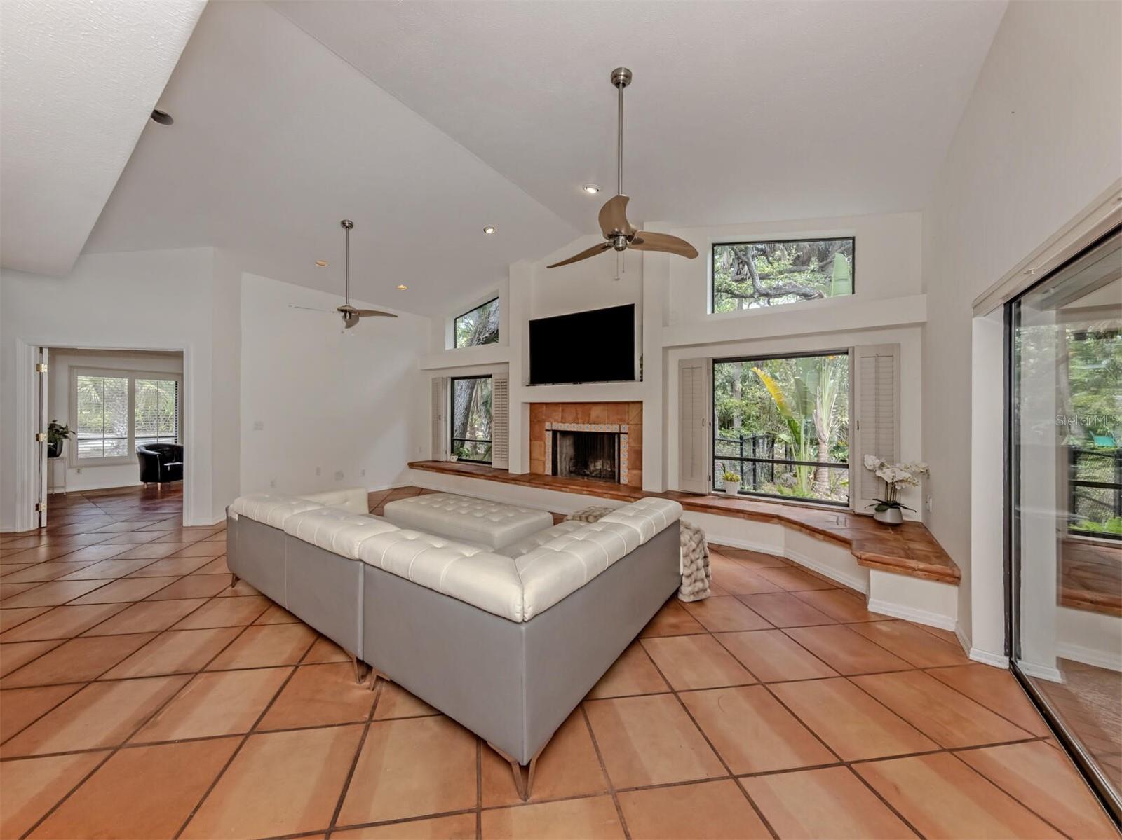 Image 5 of 31 For 2602 Firetree Lane