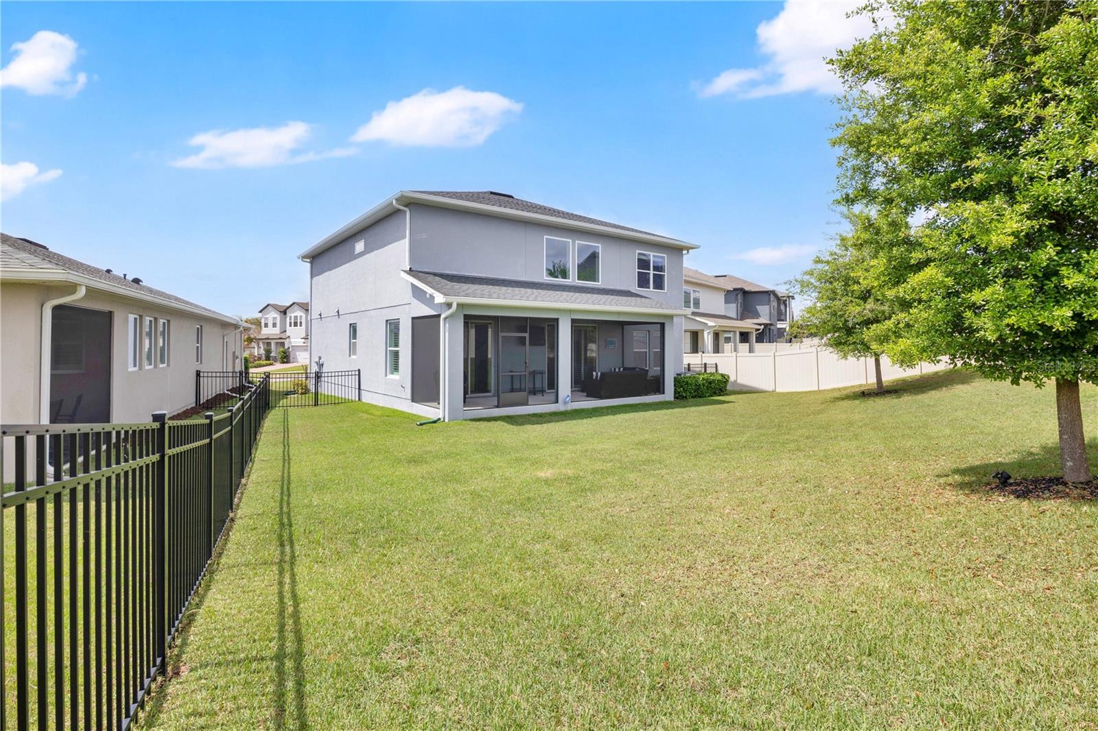 Image 33 of 46 For 17186 Hickory Wind Drive