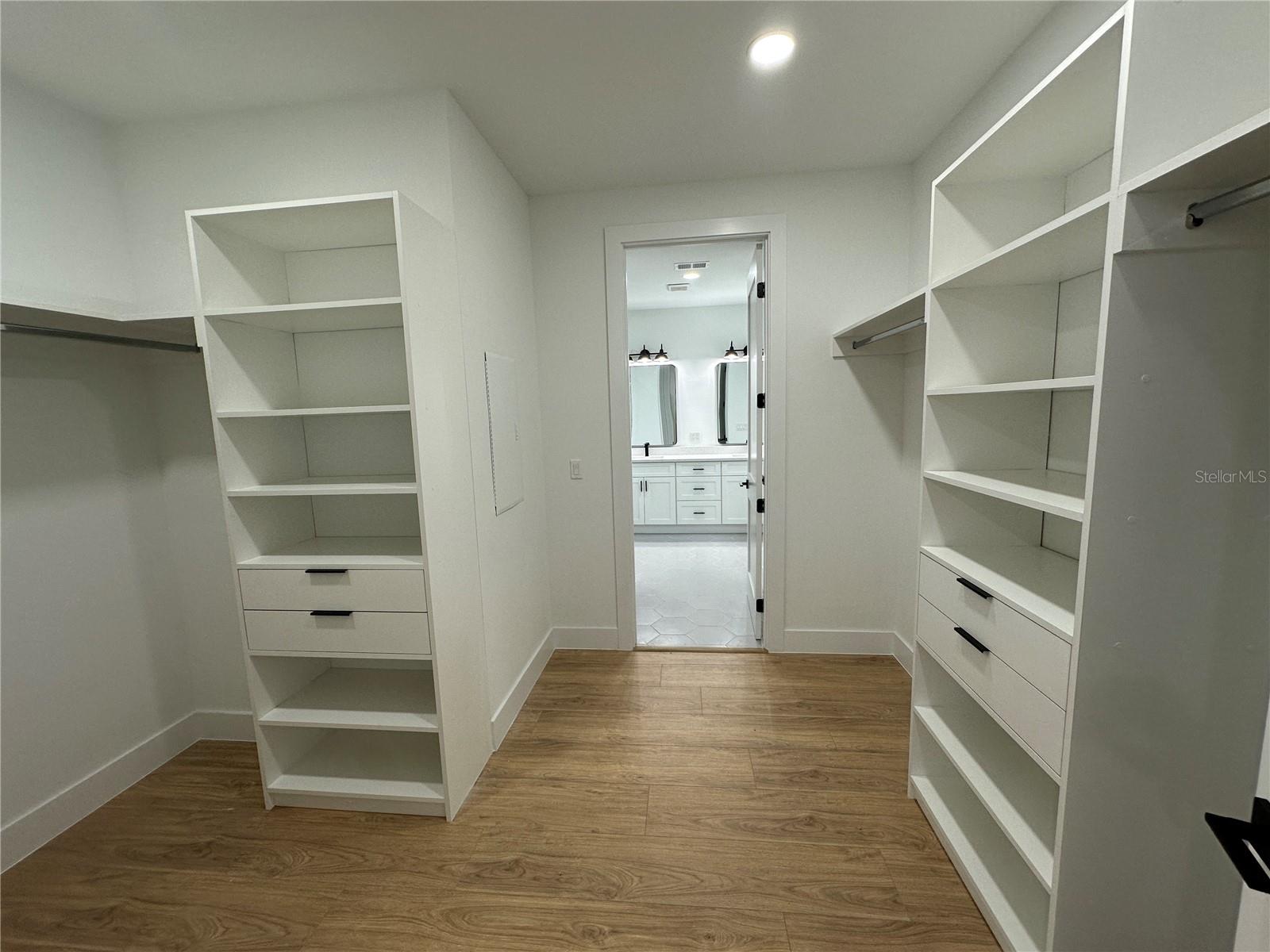 Image 11 of 16 For 1317 Harding Street