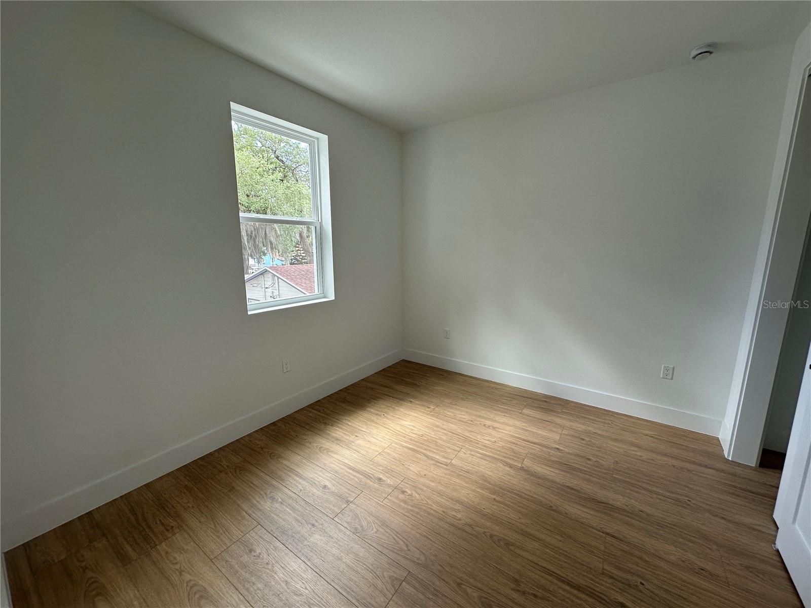 Image 12 of 16 For 1317 Harding Street